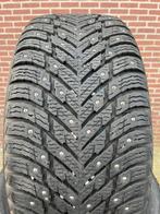275-45-20 Nokian SPIKES spijkerbanden +8.5mm, Ophalen, Gebruikt, 275 mm, Winterbanden