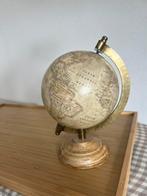 Decoratieve wereldbol – vintage look, Ophalen of Verzenden, Zo goed als nieuw