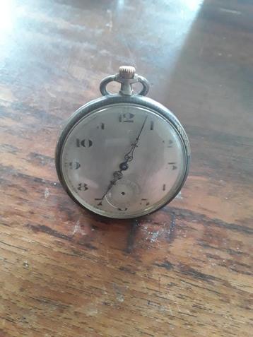 Zilveren zakhorloge  beschikbaar voor biedingen