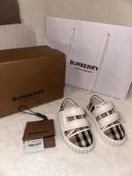 Burberry sneakers unisex maat 17 ( newborn), Kinderen en Baby's, Babykleding | Schoentjes en Sokjes, Schoentjes, Zo goed als nieuw