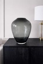 Grote glazen vaas – rookglas – 45 cm, Zwart, Ophalen of Verzenden, Minder dan 50 cm, Glas