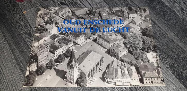Te koop fotoboek Oud enschede vanuit de lucht, Boeken, Geschiedenis | Stad en Regio, Zo goed als nieuw, 19e eeuw, Ophalen of Verzenden