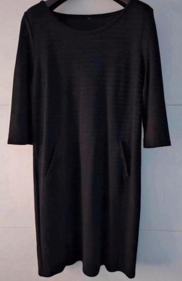 Jurk in zwart met blauwe lurex streep Miss Etam maat L 40/42 beschikbaar voor biedingen