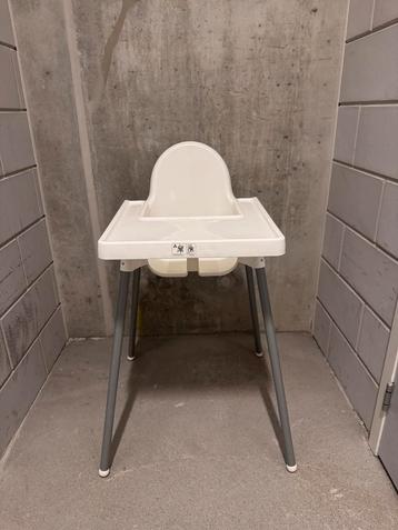 Witte Kinder Eetstoel beschikbaar voor biedingen