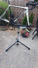 Voor 12 mm steekas, TACX fiets montagestandaard., Ophalen of Verzenden, Zo goed als nieuw, Overig gereedschap