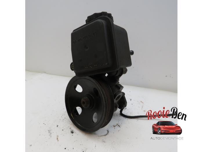 Stuurbekrachtiging Pomp van een Chrysler Crossfire, Gebruikt, -, Ophalen of Verzenden, -