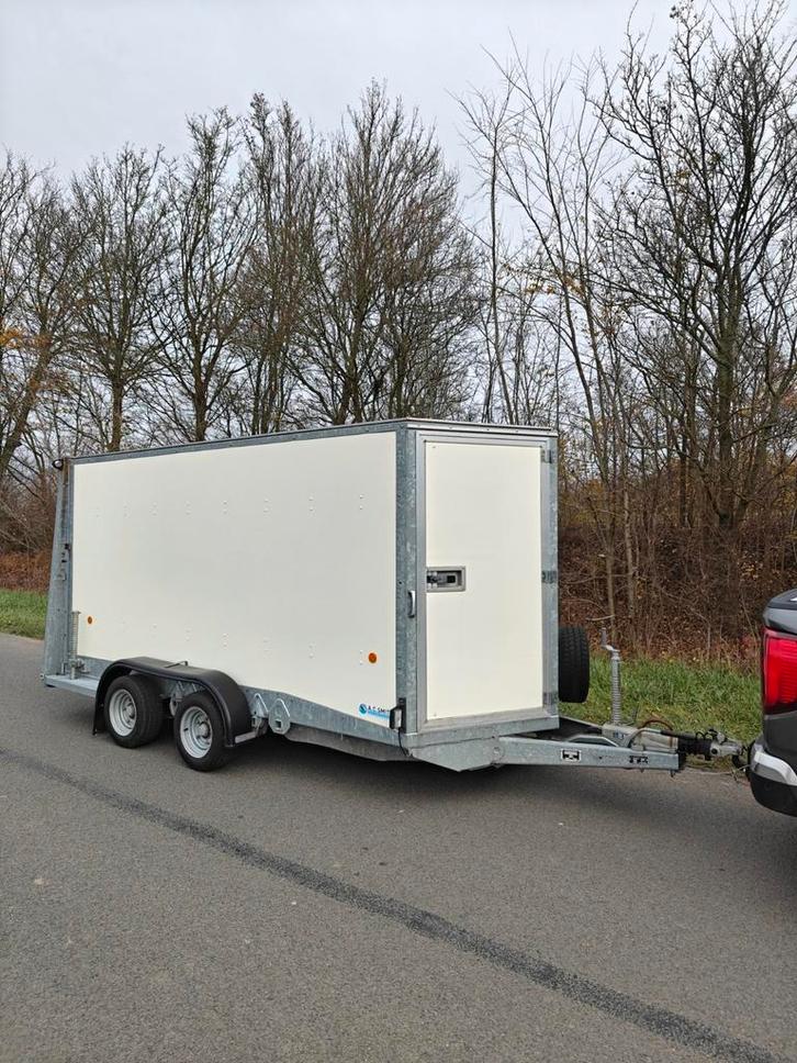 Ifor Williams BV126 gesloten aanhanger, Auto diversen, Aanhangers en Bagagewagens, Zo goed als nieuw, Ophalen of Verzenden