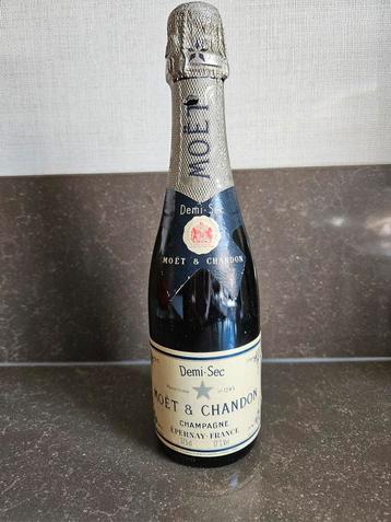 Mini Moët & Chandon Demi-Sec Champagne beschikbaar voor biedingen
