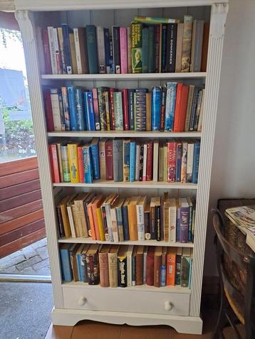 Diverse boeken Gratis af te halen beschikbaar voor biedingen