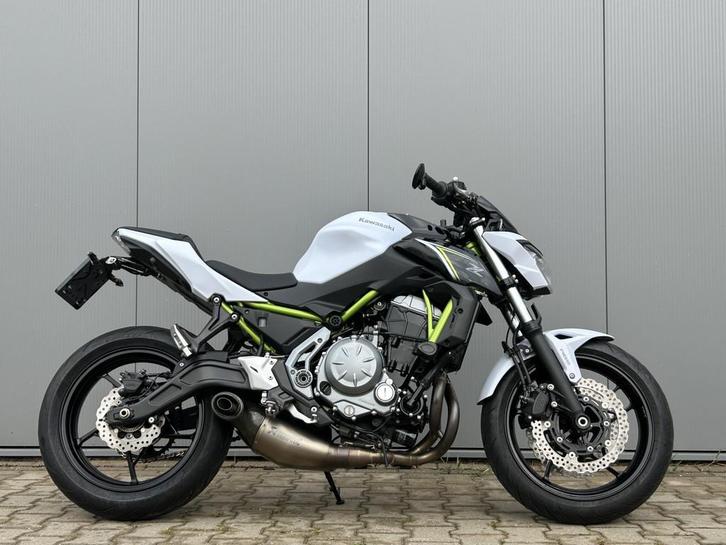 Kawasaki Z650 68pk ABS TC - Akrapovic - A2 geschikt!, Motoren, Motoren | Kawasaki, Bedrijf, Overig