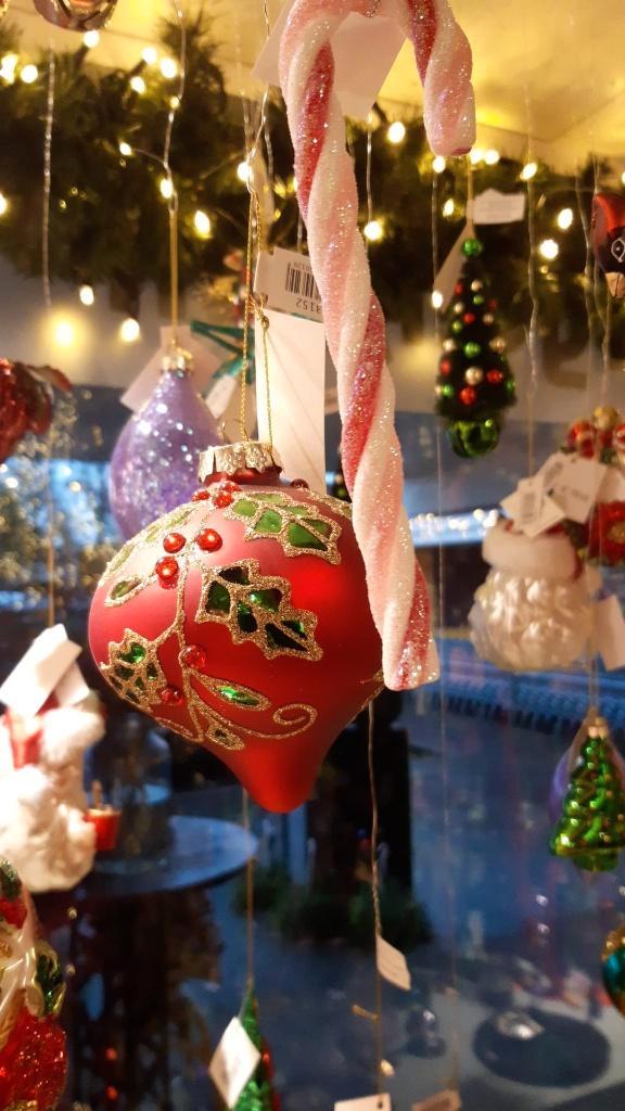 GEZOCHT: Kerstbal Goodwill, Diversen, Kerst, Ophalen of Verzenden