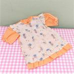 Vintage poppenjurkje met Holly Hobbie of Sarah Kay figuren j, Verzamelen, Ophalen of Verzenden, Zo goed als nieuw, Kleertjes
