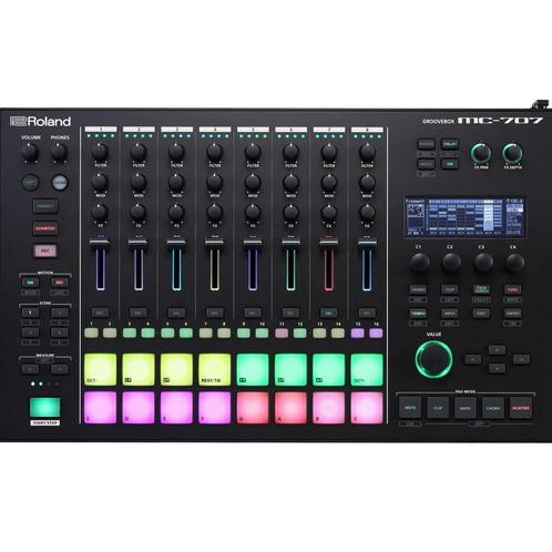 Roland MC 707 - zgan, Muziek en Instrumenten, Drumcomputers, Zo goed als nieuw, Roland, Ophalen