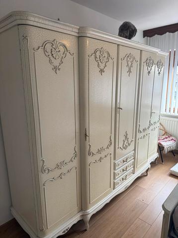 Complete Slaapkamerset - Kasten, Bed, Tafel & Nachtkastjes beschikbaar voor biedingen
