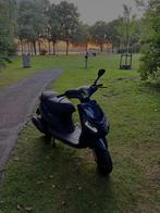 Piaggio zip 4 takt 50cc, Fietsen en Brommers, Scooters | Piaggio, Ophalen, Zip, Zo goed als nieuw