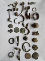 Romeinse fibula munten en beslag bodemvondst, Ophalen of Verzenden