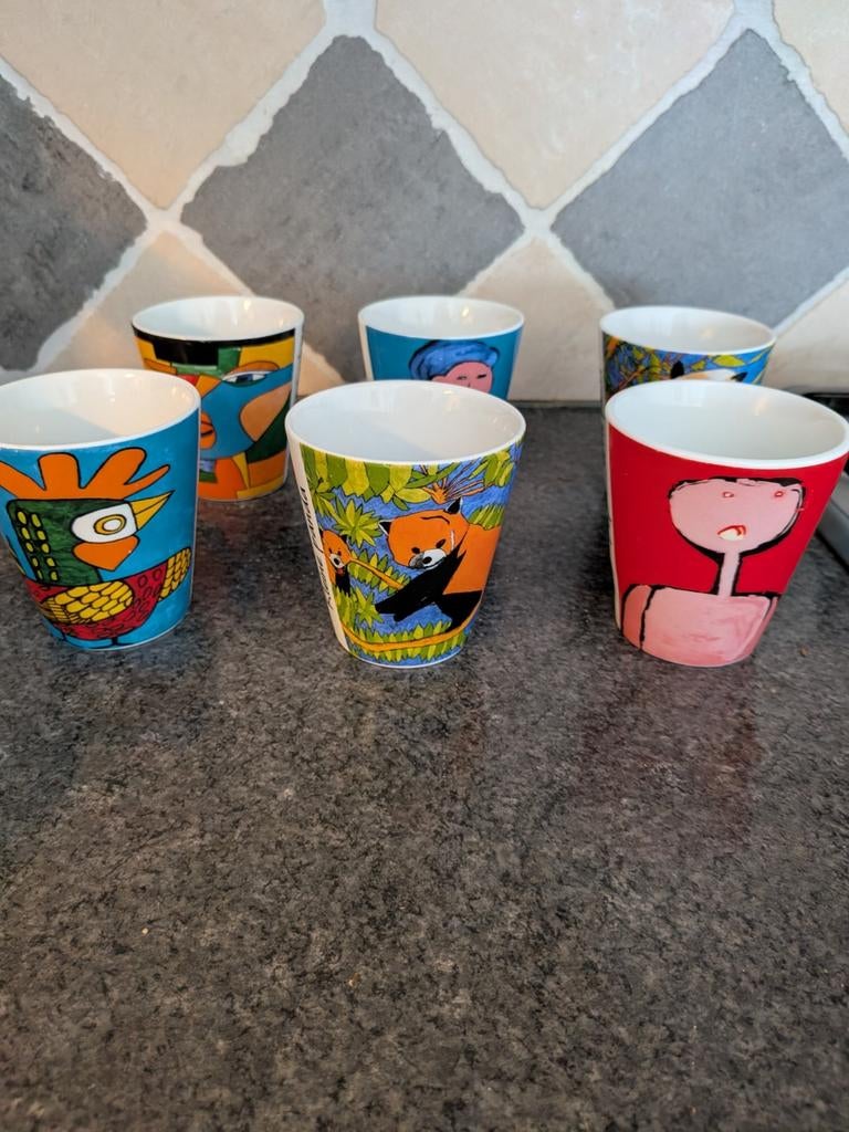 6 mokken van verschillende kunstenaars, Huis en Inrichting, Keuken | Servies, Ophalen of Verzenden, Keramiek, Overige stijlen