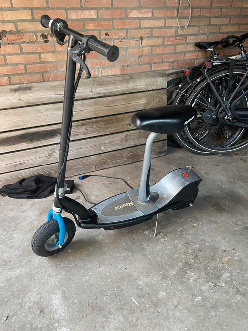 Elektrische step. Razor E300s, Fietsen en Brommers, Steps, Zo goed als nieuw, Elektrische step (E-scooter), Ophalen