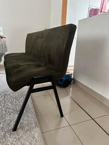 Eetkamer bank Matz beschikbaar voor biedingen