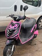 Piaggio Zip 4-takt – “Barbie Edition”, Ophalen of Verzenden, Zo goed als nieuw, Benzine, Zip