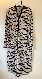 Mao Jurk van Plus Basics, travelstof, maat 44, Kleding | Dames, Plus Basics, Overige kleuren, Maat 42/44 (L), Ophalen of Verzenden