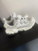 Adidas ozweego, Ophalen of Verzenden, Zo goed als nieuw, Sneakers of Gympen