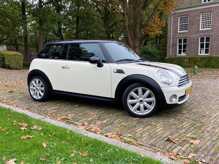 Bloedmooie Mini 1.6 16V Cooper 2009 Wit, Auto's, Mini, Particulier, Cooper, ABS, Airbags, Airconditioning, Centrale vergrendeling