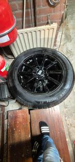 Winterbanden set Kia Sportage 215/65R16, Auto diversen, Ophalen, Gebruikt