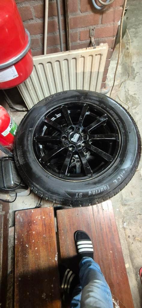 Winterbanden set Kia Sportage 215/65R16, Auto diversen, Auto-accessoires, Gebruikt, Ophalen