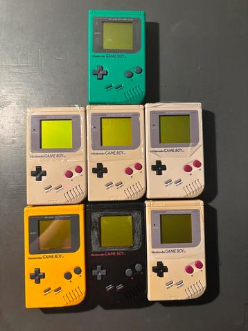 Meerdere Nintendo Gameboy classics/DMG-01’s beschikbaar voor biedingen