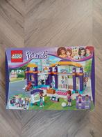 LEGO Friends Heartlake Sporthal - 41312, Ophalen of Verzenden, Zo goed als nieuw