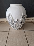 Witte Bloempot met Zwart Detail, Ophalen, Wit, Aardewerk of Porselein, Zo goed als nieuw