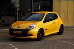 Renault Clio 2.0 RS Ori NL | CUP | Recaro | Akrapovič | OZ, Voorwielaandrijving, Stof, Zwart, 4 stoelen