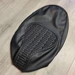 UITVERKOOP! Zadelhoes Vespa Sprint Primavera custom, Info@jynkx.com, Jynkx, Nieuw, Ophalen of Verzenden