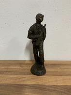 Soldaat over zee ’45 - ‘62 | Dick van Wijk, Verzamelen, Beelden en Beeldjes, Ophalen of Verzenden, Gebruikt, Mens