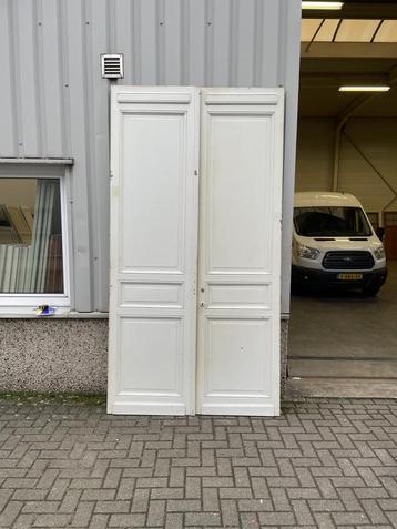 Prachtige antieke massieve ensuitedeuren beschikbaar voor biedingen