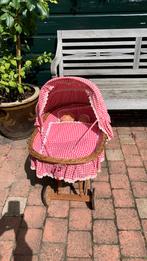 Vintage rotan poppenwagen, Ophalen, Gebruikt