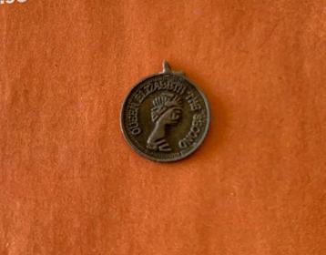 Penning Koningin Elizabeth II beschikbaar voor biedingen