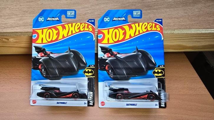 Hot Wheels US Card Batmobile, Hobby en Vrije tijd, Modelauto's | Overige schalen, Nieuw, Auto, Ophalen of Verzenden