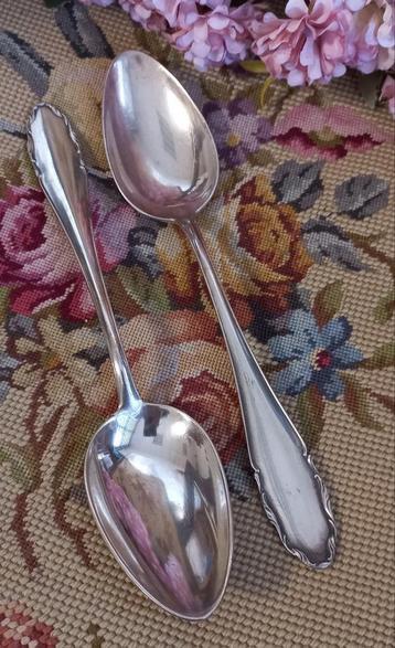 Set van 2 brocante verzilverde dinerlepels, WMF, Patent 100 beschikbaar voor biedingen