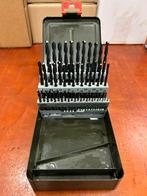 Borendoos met HSS metaalboren van 1 t/m 5,9 mm, Ophalen of Verzenden, Zo goed als nieuw