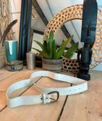 Klassieke basic riem met messing gesp - wit - grote maat, Kleding | Dames, Riemen en Ceinturen, Ophalen of Verzenden