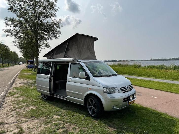 VW California T5 Comfortline | 2.5 TDI 174 PK | 11/2004, Caravans en Kamperen, Campers, Particulier, tot en met 4, Buscamper of Camperbus