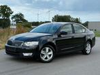 Skoda Octavia 1.6 TDI Limousine Navi ECC PDC Cruise, Voorwielaandrijving, Euro 5, Stof, Zwart
