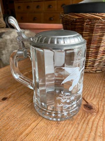 Alwe glazen bierpul met deksel beschikbaar voor biedingen