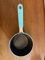 klein pannetje, Huis en Inrichting, Keuken | Potten en Pannen, Kookpan of Snelkookpan, Keramische plaat, Nieuw, Ophalen of Verzenden