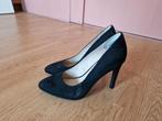 Hoge zwarte pumps, Ophalen of Verzenden, Zo goed als nieuw, Zwart