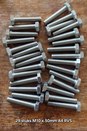 29 bouten A4 RVS M10 X 50 beschikbaar voor biedingen