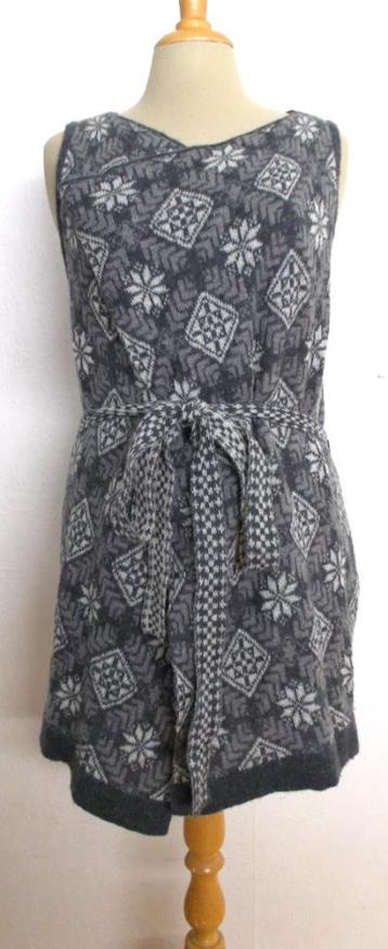 Apart grijs wol/alpaca mix folklore vest! M beschikbaar voor biedingen