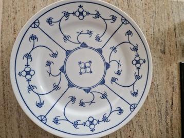 Saksisch blauw-wit borden beschikbaar voor biedingen